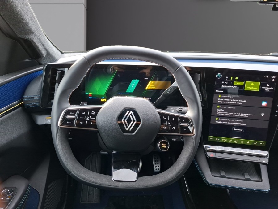 RENAULT d'occasion SCENIC E-TECH 220 TECHNO GRANDE AUTONOMIE de 2025