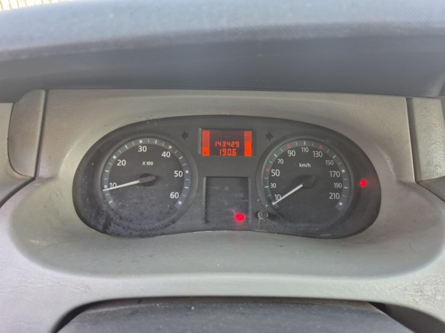 RENAULT d'occasion TRAFIC L1H1 1000 1.9 dCi 100ch de 2006 Valence