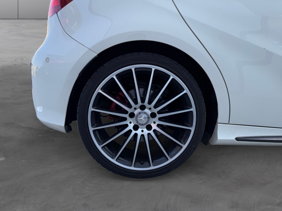 MERCEDES d'occasion A 250 Version Sport 4Matic 7G-DCT de 2016 Toulon