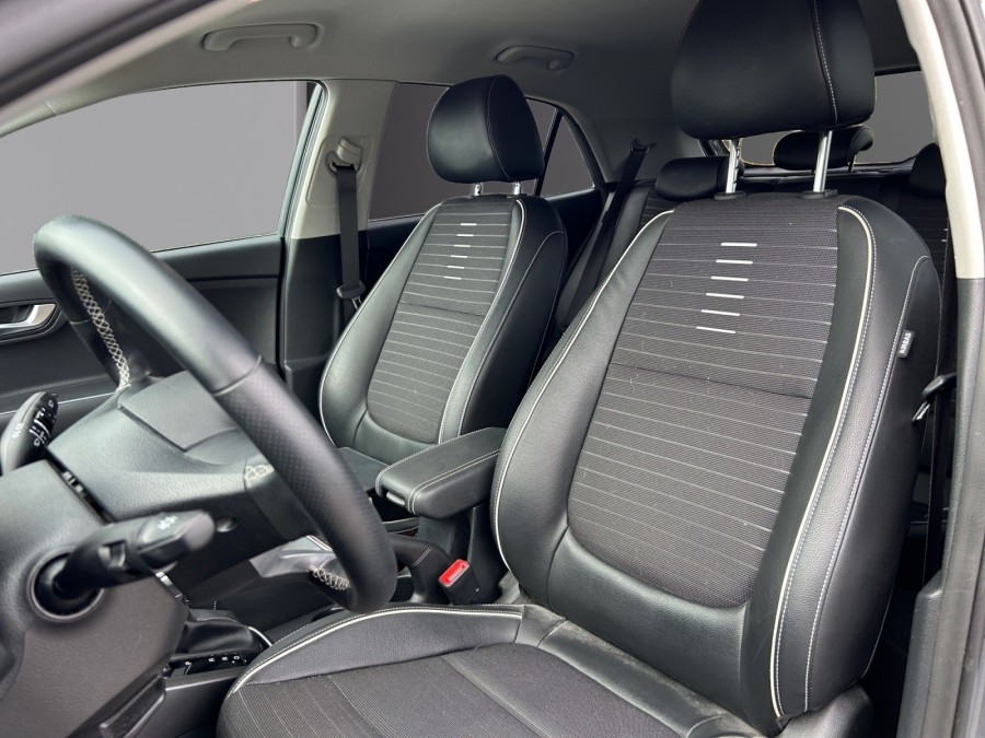 KIA d'occasion RIO 1.0 T-GDI 120 MHEV GT LINE PREMIUM BUSINESS DCT P2