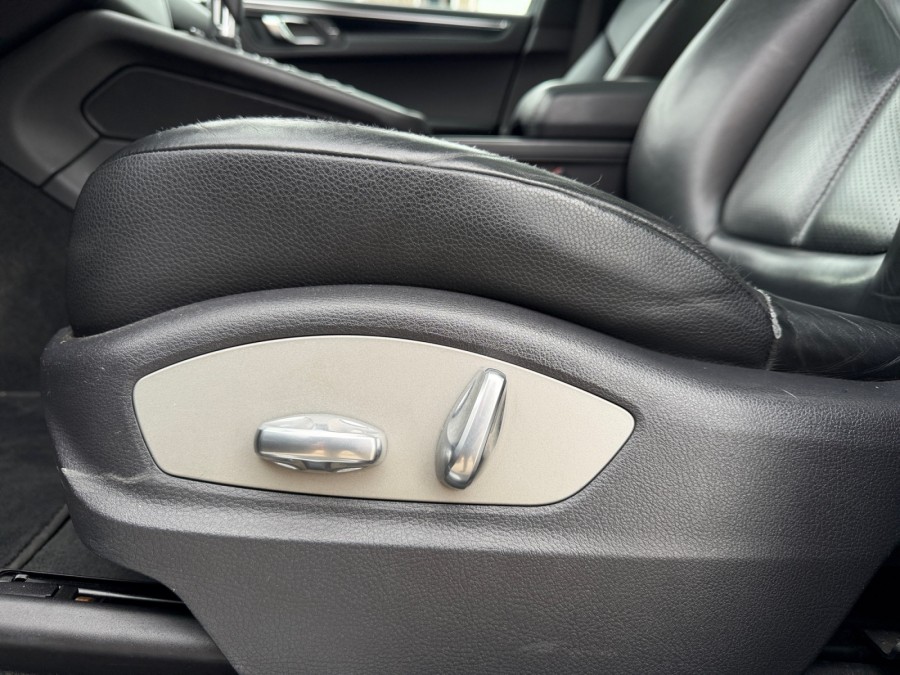 PORSCHE d'occasion MACAN 3.0D 258 S de 2014 Rennes (35)﻿