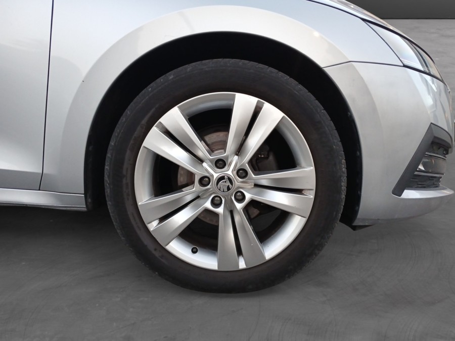 SKODA d'occasion OCTAVIA COMBI 2.0 TDI 150 BUISNESS DSG7 de 2023 La