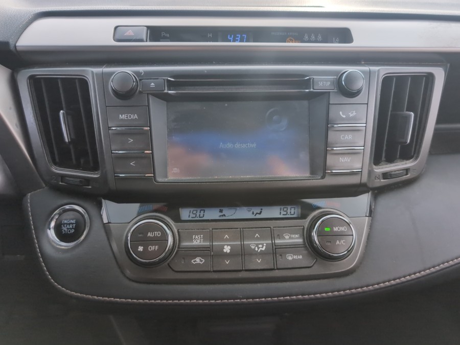 TOYOTA d'occasion RAV 4 IV 2.2 D4D 150 ch Lounge de 2014 Royan (17)﻿