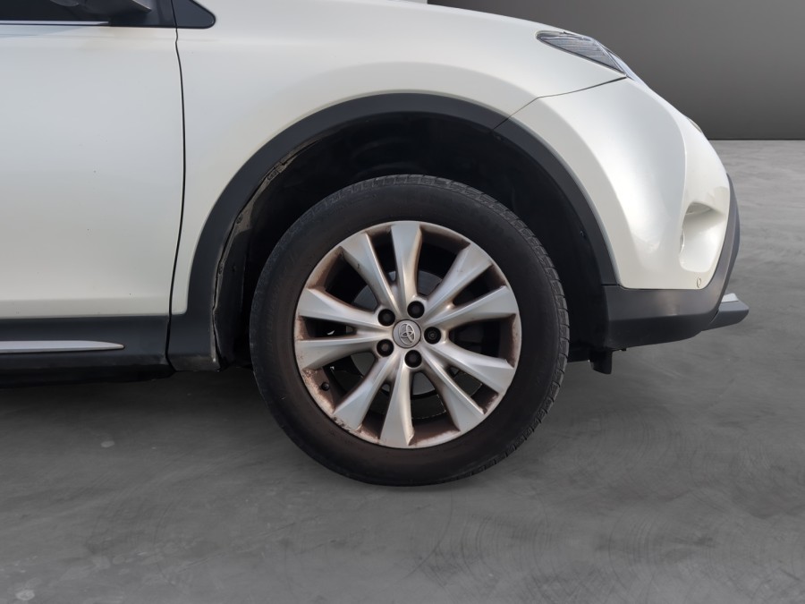 TOYOTA d'occasion RAV 4 IV 2.2 D4D 150 ch Lounge de 2014 Royan (17)﻿