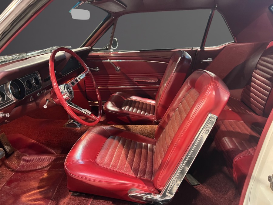 FORD d'occasion MUSTANG FORD Mustang de 1966 Fontainebleau (77)﻿