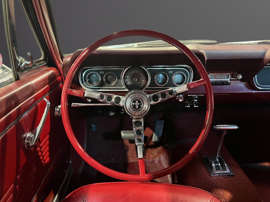 FORD d'occasion MUSTANG FORD Mustang de 1966 Fontainebleau (77)﻿
