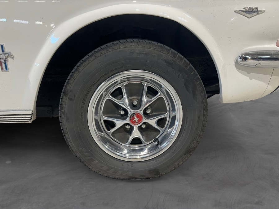 FORD d'occasion MUSTANG FORD Mustang de 1966 Fontainebleau (77)﻿