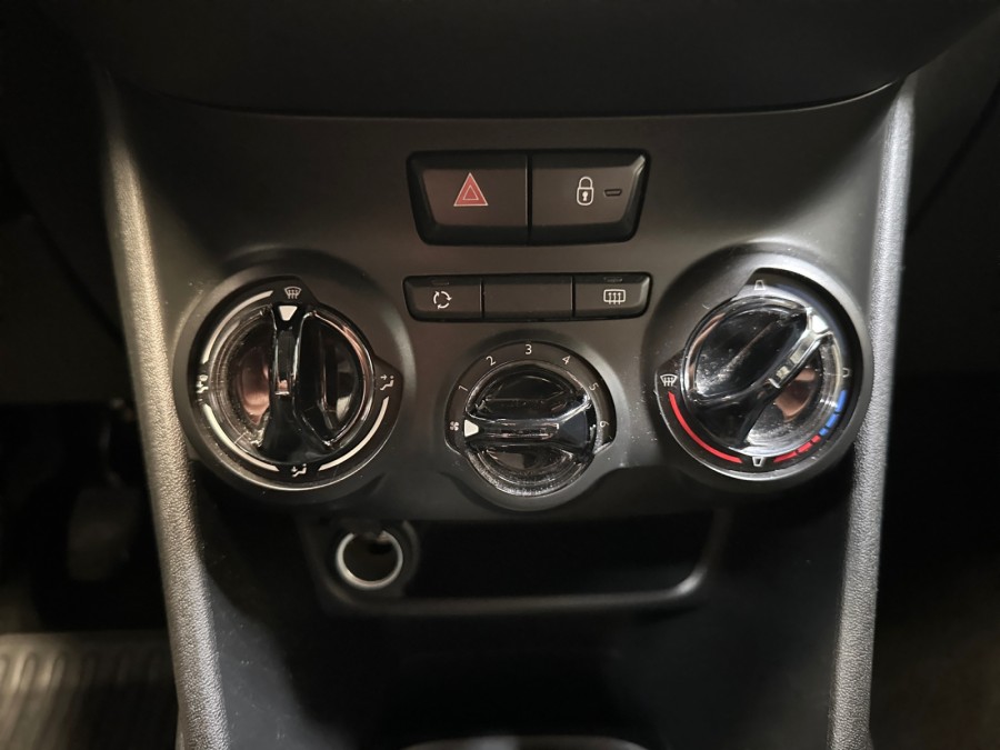 PEUGEOT d'occasion 208 1.2 PureTech 68ch Access 5p de 2017 St Jean du