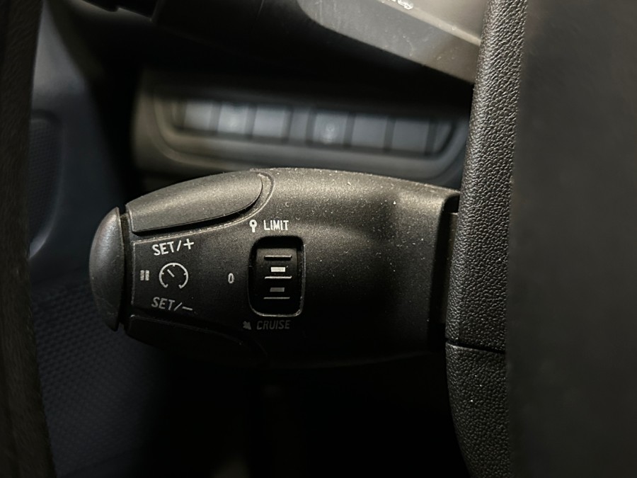 PEUGEOT d'occasion 208 1.2 PureTech 68ch Access 5p de 2017 St Jean du