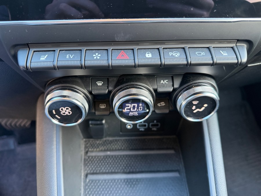 RENAULT d'occasion CAPTUR 1.6 E-Tech Plug-in 160ch Initiale Paris de