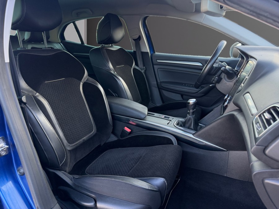 RENAULT d'occasion MEGANE 1.3 gt line de 2018 Beaune (21)﻿