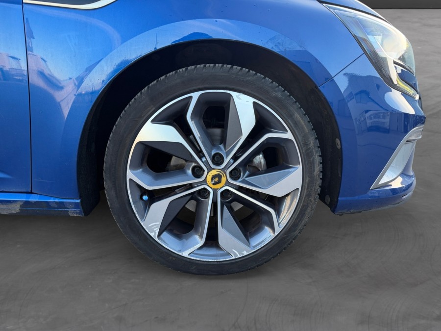 RENAULT d'occasion MEGANE 1.3 gt line de 2018 Beaune (21)﻿