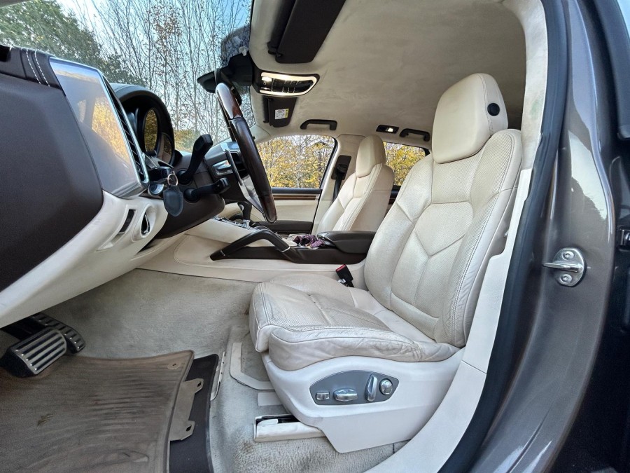 PORSCHE d'occasion CAYENNE Cayenne s  e hybride de 2015 Vaucresson