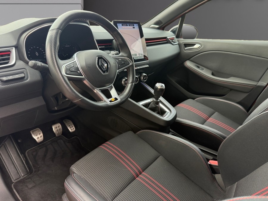 RENAULT d'occasion CLIO V RS LINE de 2023 Marignane (13)﻿