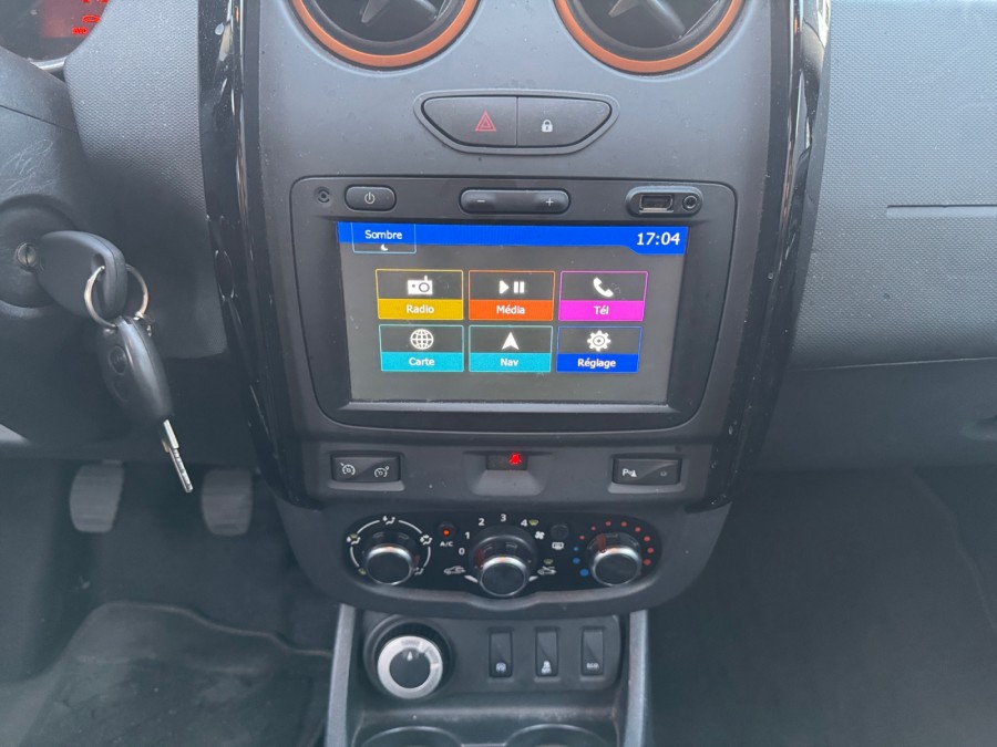 DACIA d'occasion DUSTER 1.5 dCi 110ch Prestige 4X4 de 2017 Lyon Nord