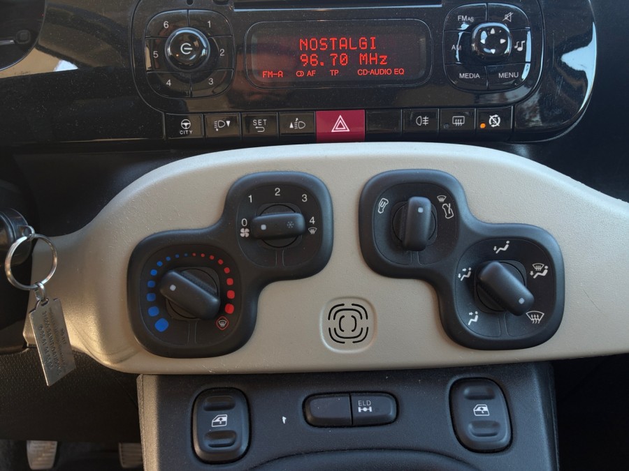FIAT d'occasion PANDA 1.3 75 de 2014 Pamiers (09)﻿