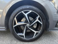 VOLKSWAGEN d'occasion POLO VOLKSWAGEN POLO R LINE de 2019 Salon de