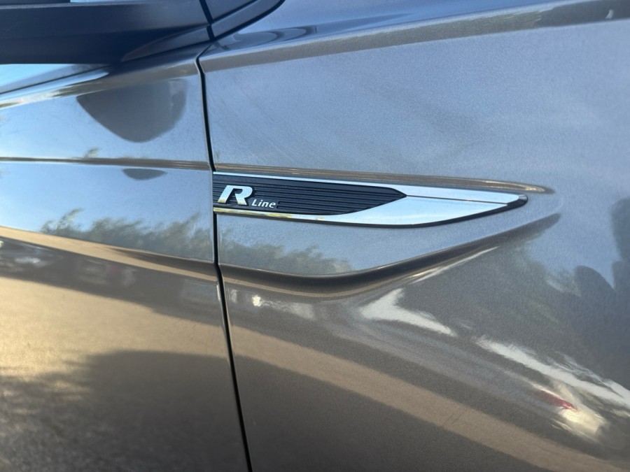 VOLKSWAGEN d'occasion POLO VOLKSWAGEN POLO R LINE de 2019 Salon de