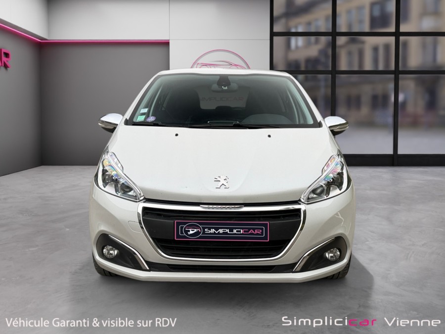 PEUGEOT d'occasion 208 PEUGEOT 208 1.2 VTi 12V 82Ch STYLE de 2016