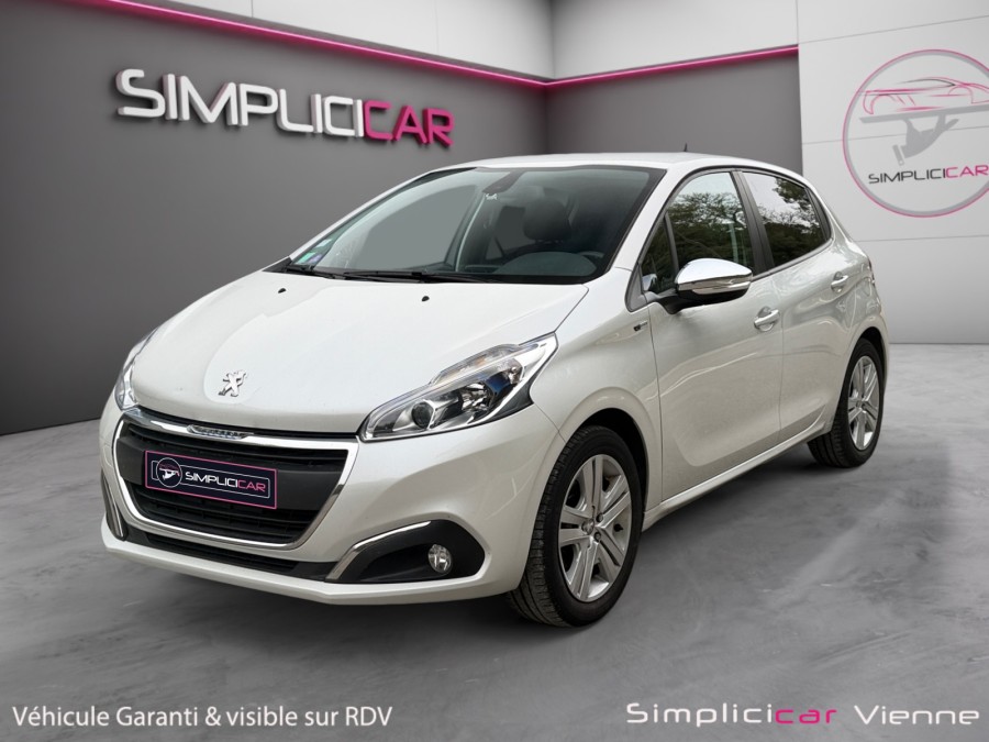 PEUGEOT d'occasion 208 PEUGEOT 208 1.2 VTi 12V 82Ch STYLE de 2016