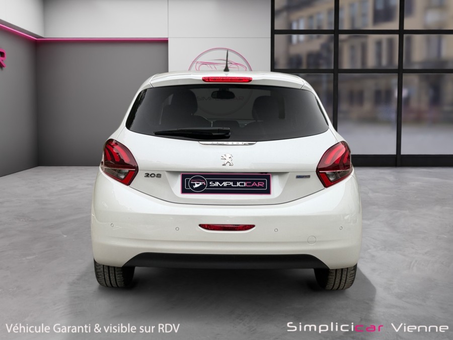 PEUGEOT d'occasion 208 PEUGEOT 208 1.2 VTi 12V 82Ch STYLE de 2016