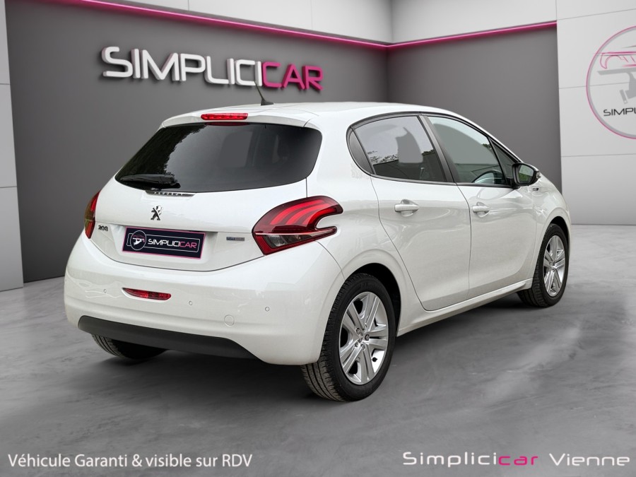 PEUGEOT d'occasion 208 PEUGEOT 208 1.2 VTi 12V 82Ch STYLE de 2016