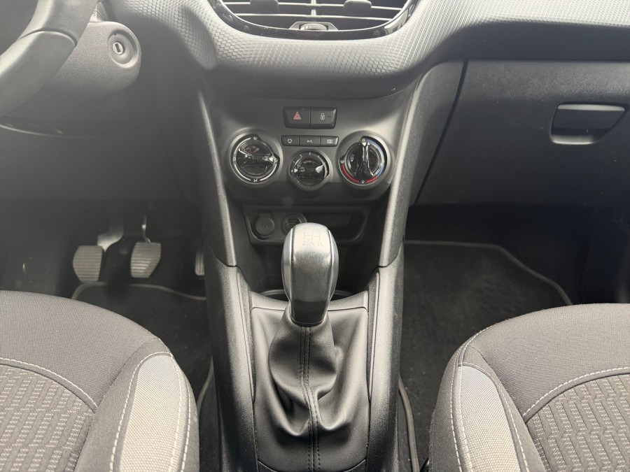 PEUGEOT d'occasion 208 PEUGEOT 208 1.2 VTi 12V 82Ch STYLE de 2016