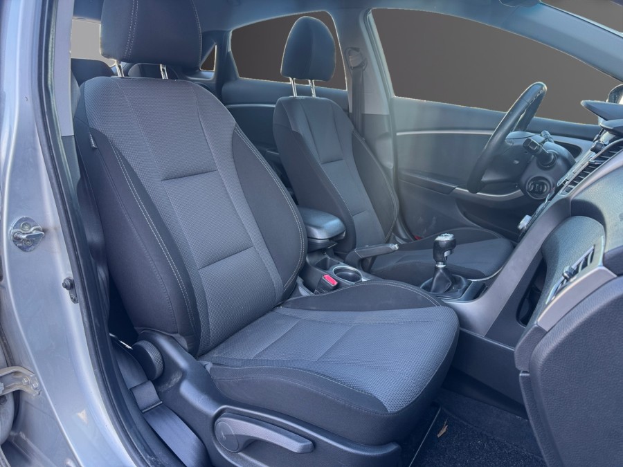 HYUNDAI d'occasion I30 1.6 CRDI110 PACK Sensation Blue Drive 5p de