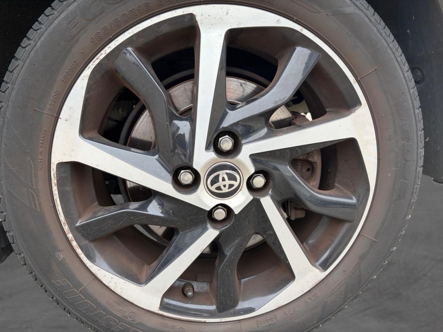 TOYOTA d'occasion YARIS Génération 3 Phase 3 de 2019 Lyon St Priest