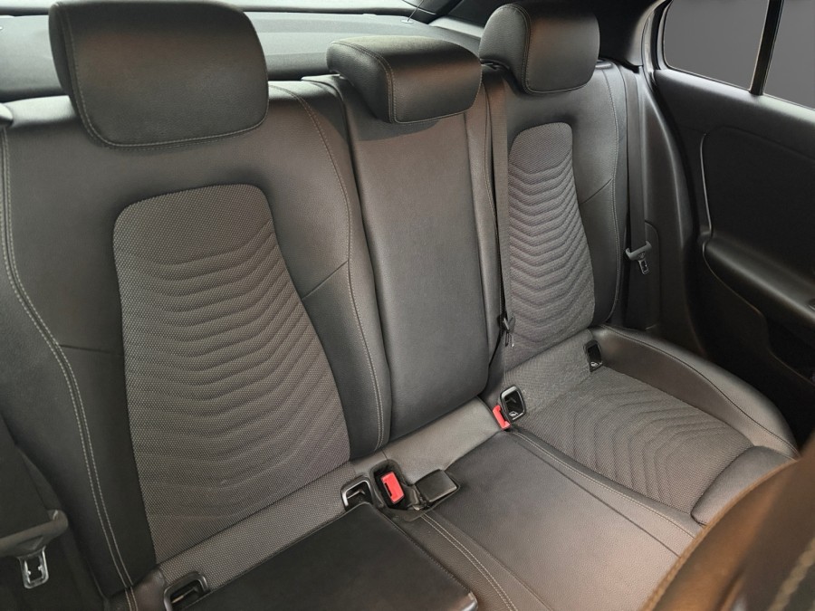 MERCEDES d'occasion A 180 d 116ch Style Line 7G-DCT de 2018 Lyon Nord