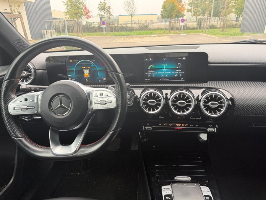 MERCEDES d'occasion A 180 d 116ch Style Line 7G-DCT de 2018 Lyon Nord