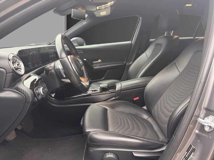 MERCEDES d'occasion A 180 d 116ch Style Line 7G-DCT de 2018 Lyon Nord