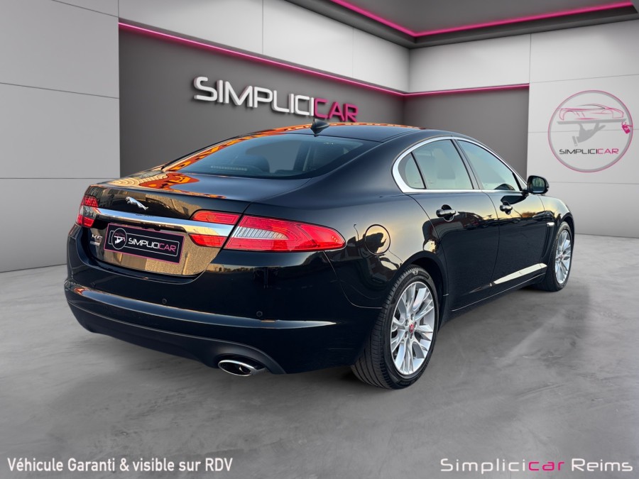 JAGUAR d'occasion XF 2.2 D 163ch Black edition de 2014 Reims Tinqueux