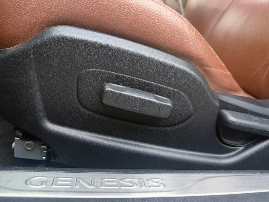 HYUNDAI d'occasion GENESIS 2.0 T Pack Executive de 2011 Nord Isère