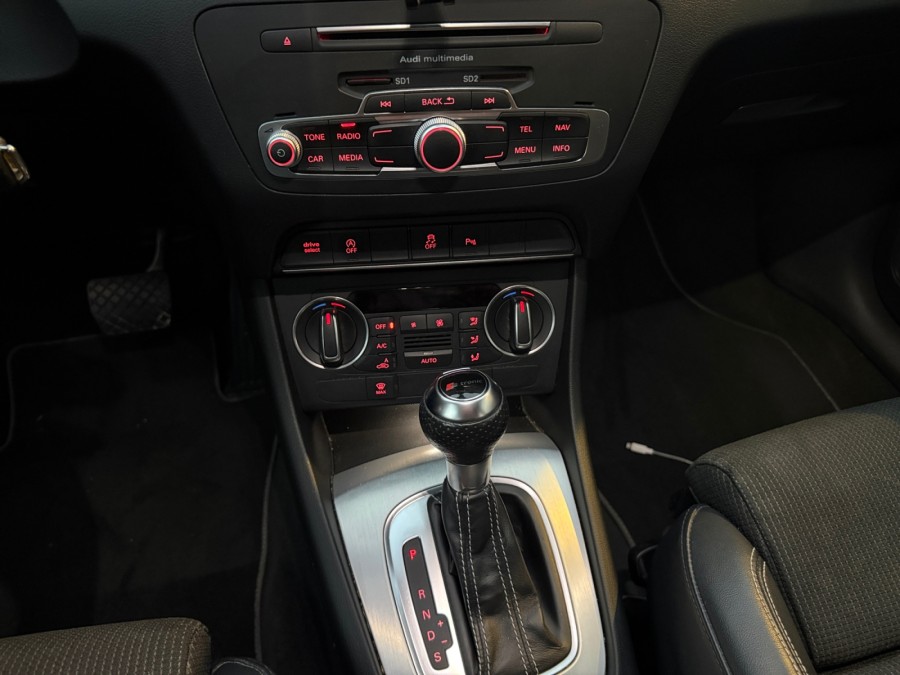 AUDI d'occasion Q3 QUATTRO S-LINE de 2017 La Ciotat (13)﻿