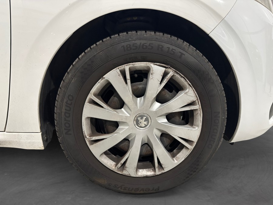 PEUGEOT d'occasion 208 1.5 BLUEHDI de 2019 Lorient (56)﻿