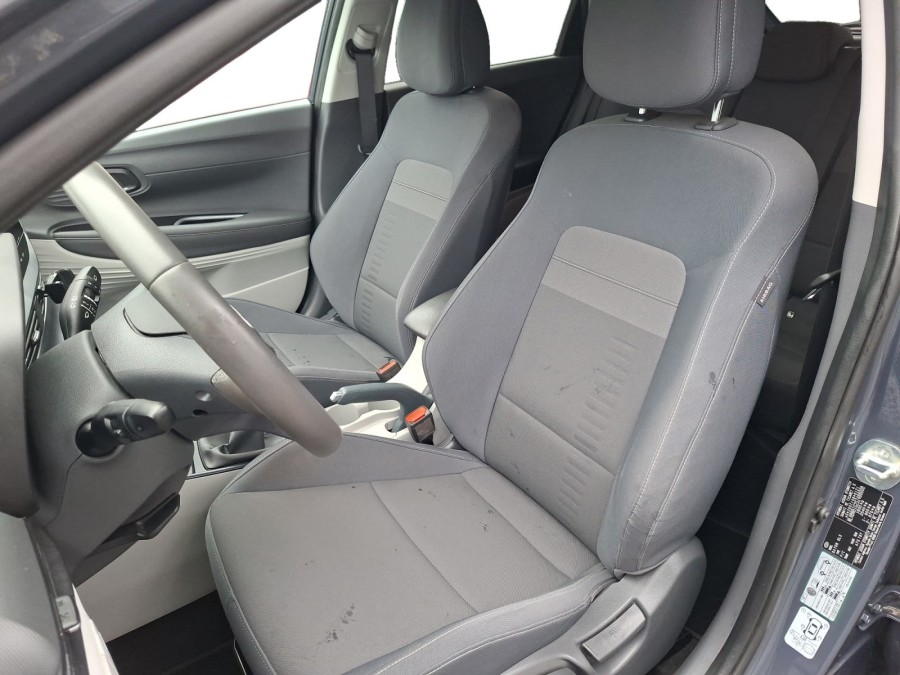 HYUNDAI d'occasion BAYON 1.0 T-GDI 100 INTUITIVE de 2025 Villepinte