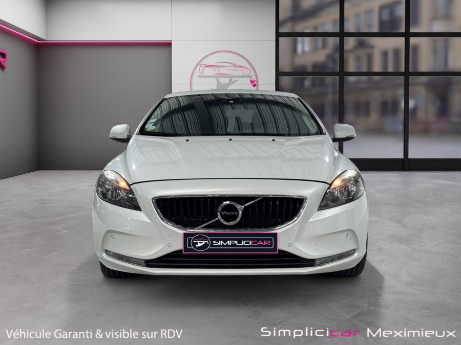 VOLVO d'occasion V40 D3 150 Momentum de 2016 Meximeux (01)﻿