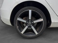 VOLVO d'occasion V40 D3 150 Momentum de 2016 Meximeux (01)﻿