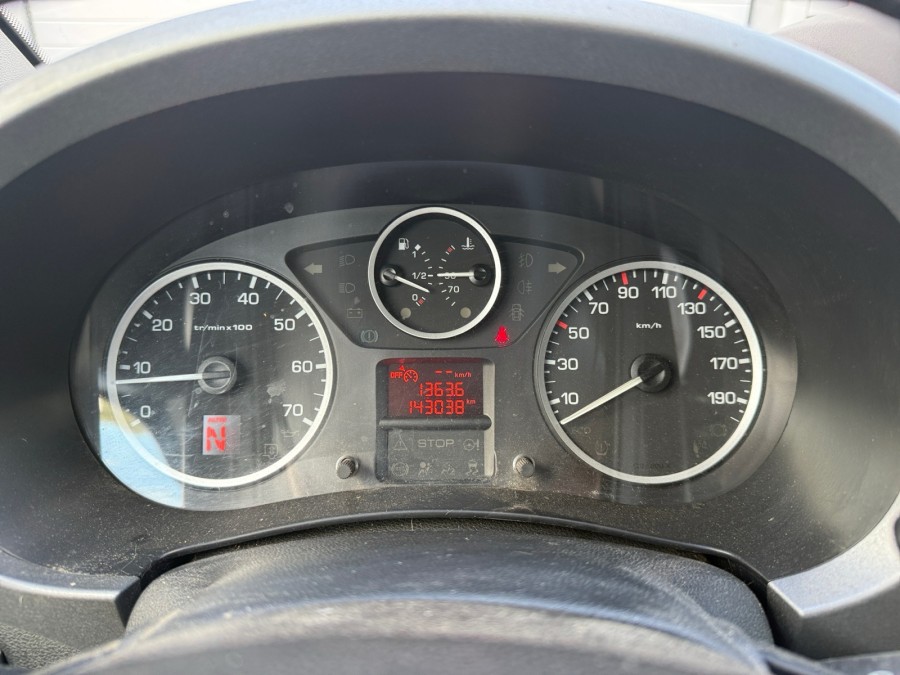 CITROEN d'occasion BERLINGO FEEL de 2015 Salon de Provence (13)﻿
