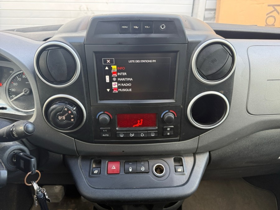 CITROEN d'occasion BERLINGO FEEL de 2015 Salon de Provence (13)﻿