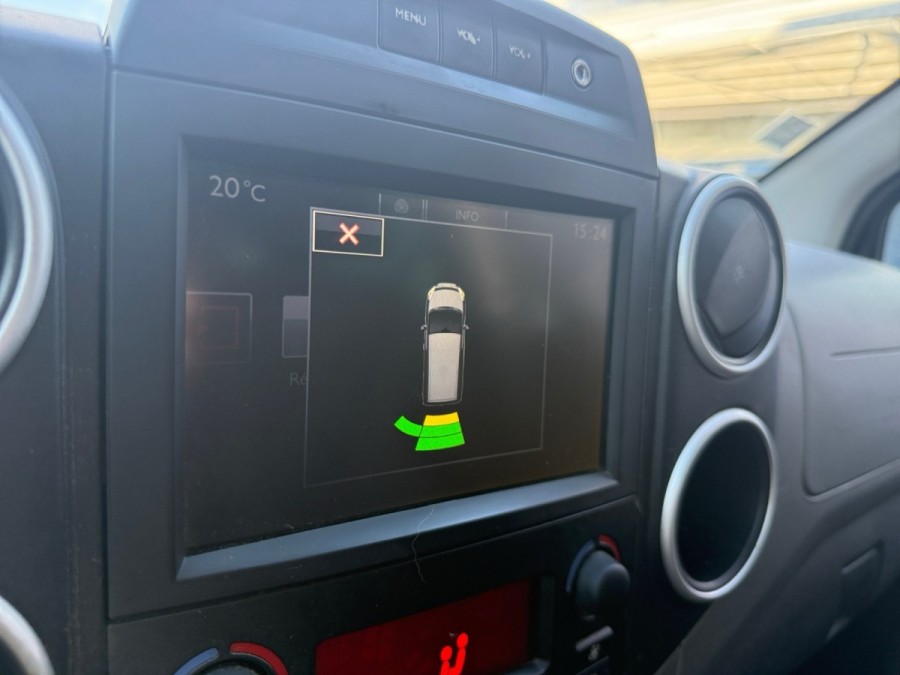 CITROEN d'occasion BERLINGO FEEL de 2015 Salon de Provence (13)﻿