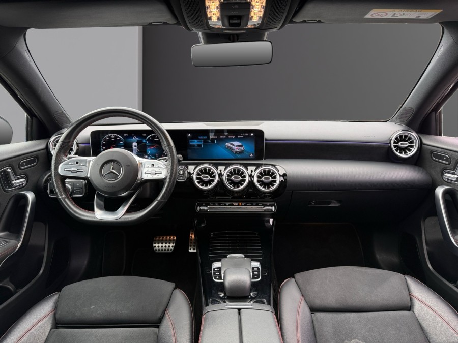 MERCEDES d'occasion CLASSE A Classe A 200 163ch AMG Line de 2019