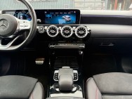 MERCEDES d'occasion CLASSE A Classe A 200 163ch AMG Line de 2019