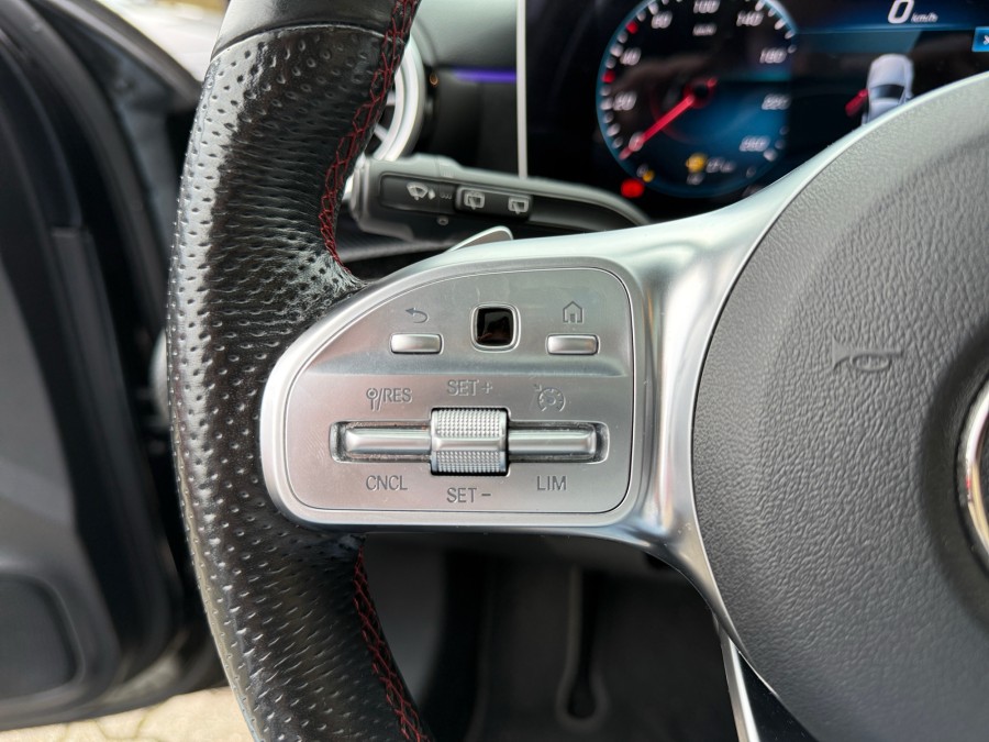 MERCEDES d'occasion CLASSE A Classe A 200 163ch AMG Line de 2019