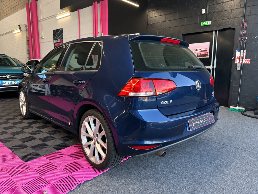 VOLKSWAGEN d'occasion GOLF 1.6 TDI 105ch BlueMotion Technology FAP
