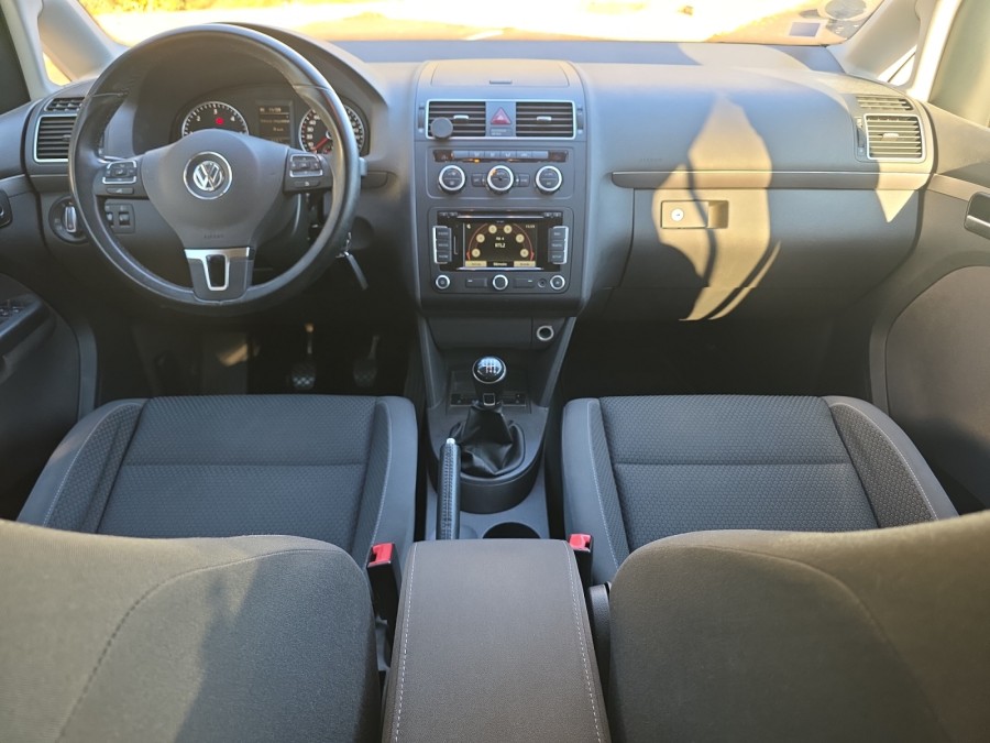 VOLKSWAGEN d'occasion TOURAN 1.6 TDI 105ch FAP Confortline de 2015