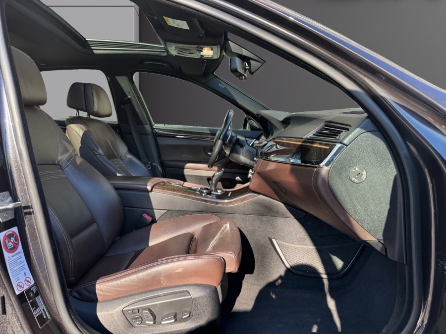 BMW d'occasion SERIE 5 3.0 530D X-DRIVE 258 de 2014 Montreuil (93)﻿