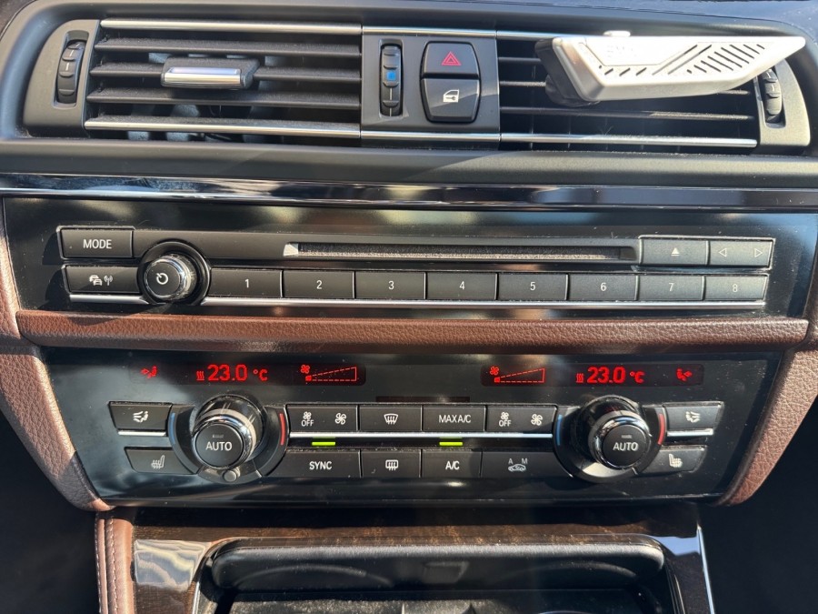BMW d'occasion SERIE 5 3.0 530D X-DRIVE 258 de 2014 Montreuil (93)﻿