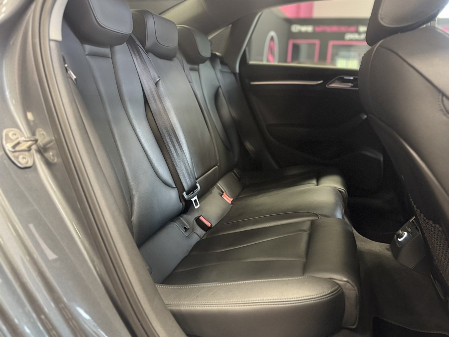 AUDI d'occasion A3 1.5 TFSI 150ch S line S tronic 7 de 2018 Annecy